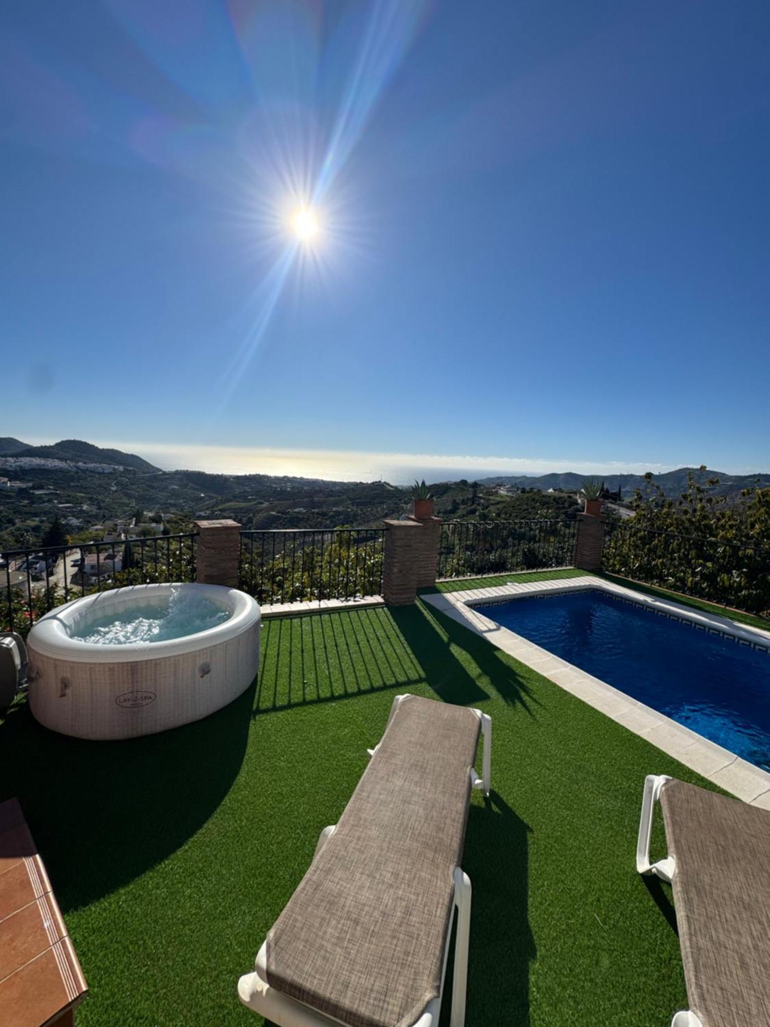 Villa En Frigiliana Con Piscina, Jacuzzi Y Espectaculares Vistas Dış mekan fotoğraf